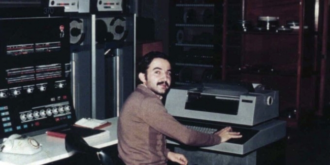 Türkiye'nin ilk internet bağlantısı 12 Nisan 1993'te ODTÜ'de gerçekleştirildi. Fotoğraf: ODTÜ